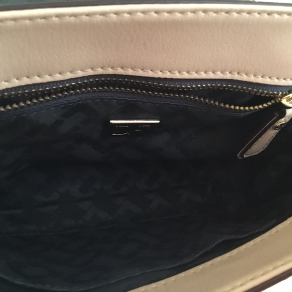DIANE VON FURSTENBERG CROSSBODY BAG - Picture 9 of 11